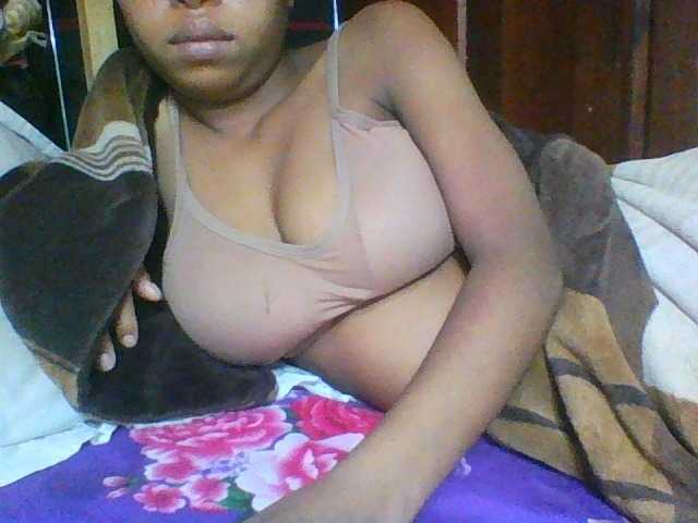 Live sex webcam photo for Rosaliah #278054161