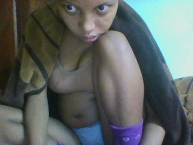 Live sex webcam photo for Rosaliah #278057116