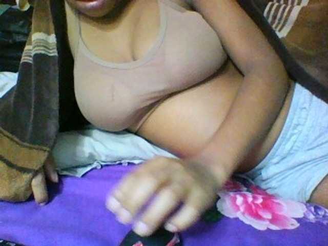 Live sex webcam photo for Rosaliah #278062224