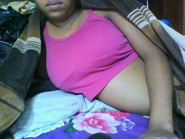 Live sex webcam photo for Rosaliah #278067512