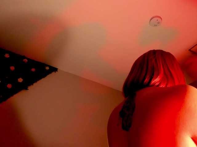 Live sex webcam photo for RosalineMay #275751692