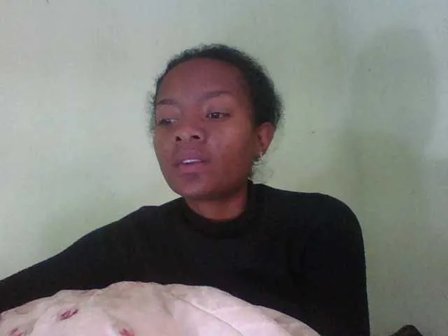 Live sex webcam photo for Rosanah12 #275497052