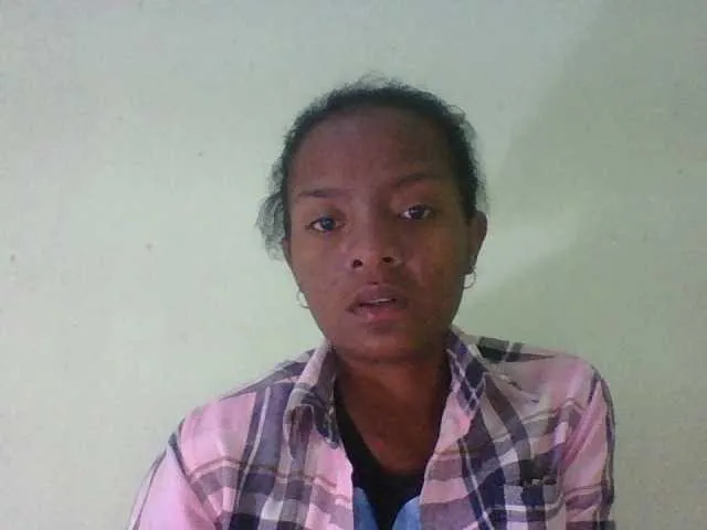 Live sex webcam photo for Rosanah12 #275522427