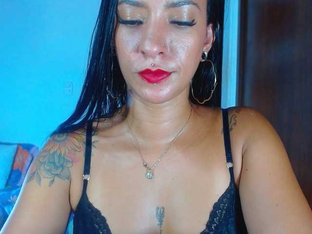 Live sex webcam photo for Rosari0 #277793905