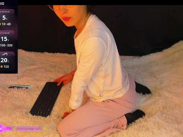 Live sex webcam photo for Rosario215a #290469134