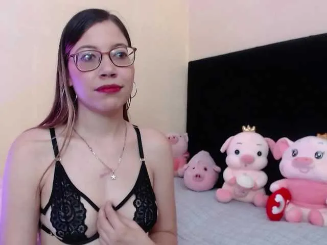 Live sex webcam photo for Rose-Dustin #276734113