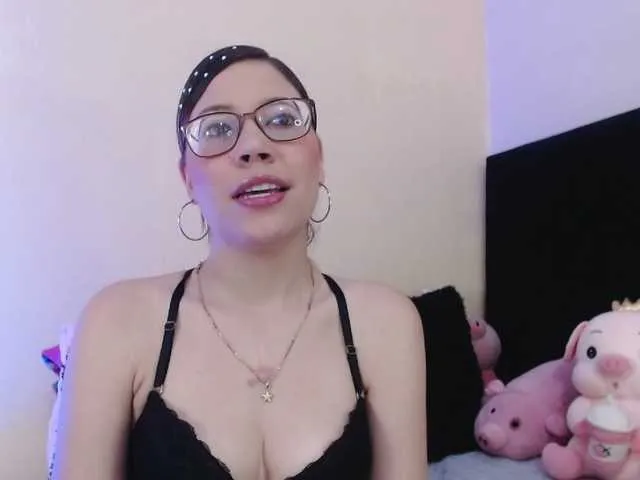 Live sex webcam photo for Rose-Dustin #276784342