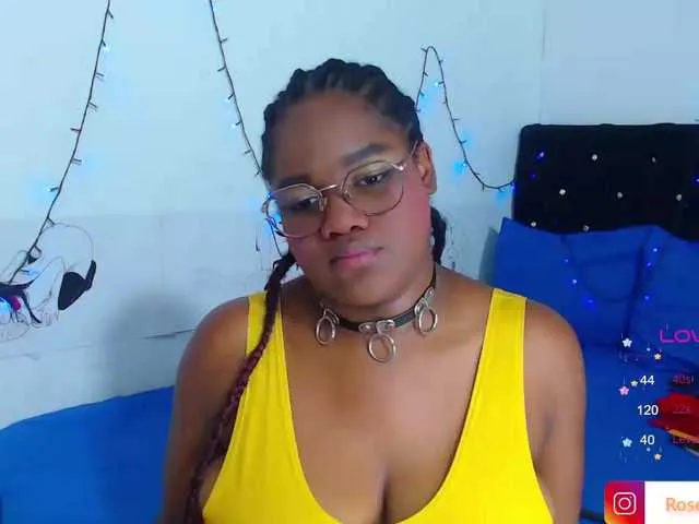 Live sex webcam photo for RoseBeckers #277127659