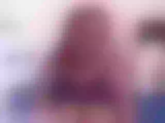 Live sex webcam photo for RoseBeckers #277666068