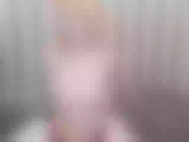 Live sex webcam photo for RoseDaffy #276953630