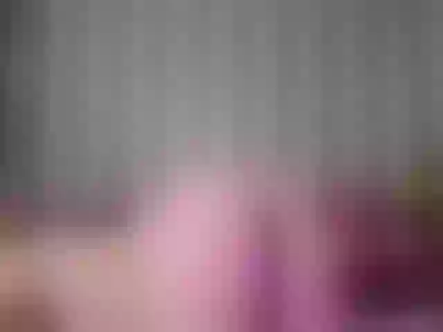 Live sex webcam photo for RoseDaffy #277016150