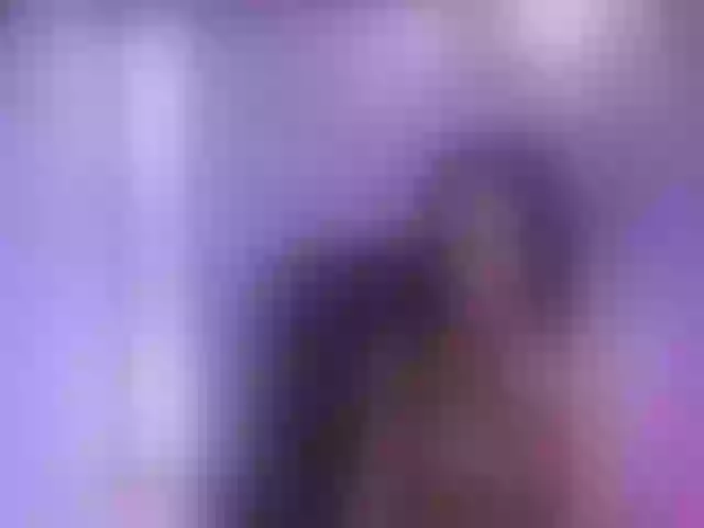 Live sex webcam photo for RoseFerrera #288044839