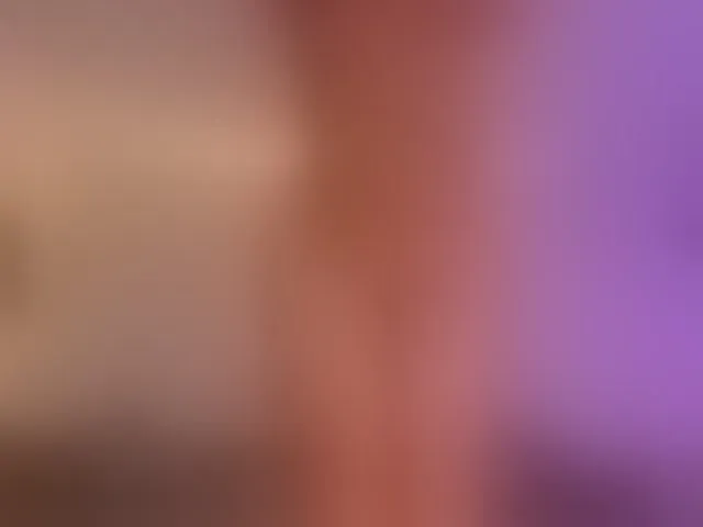 Live sex webcam photo for RoseFerrera #290378887