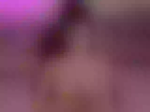 Live sex webcam photo for RoseFerrera #291632100