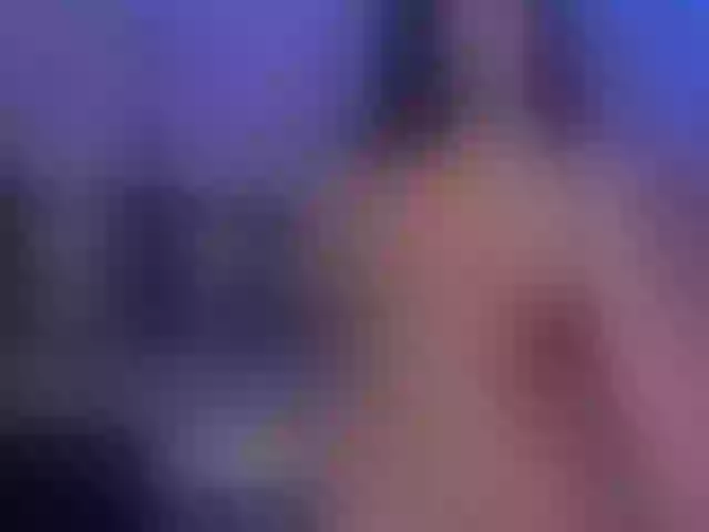 Live sex webcam photo for RoseFerrera #291801887