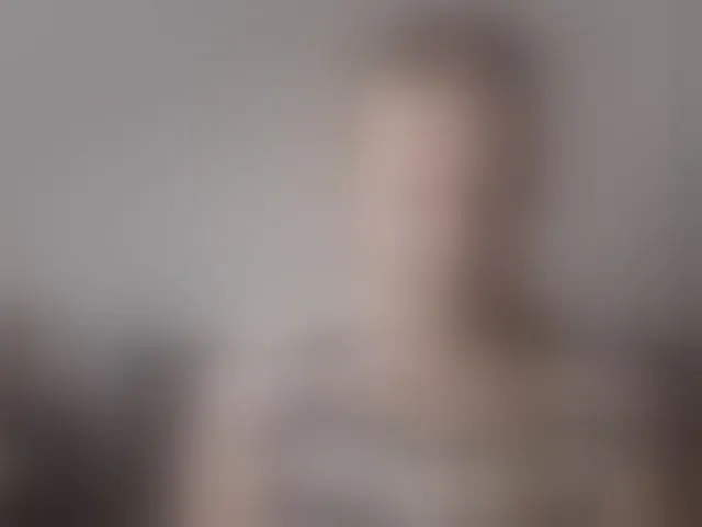 Live sex webcam photo for RoseNatural #293670189