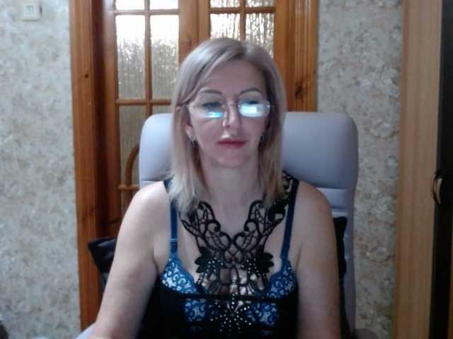 Live sex webcam photo for RoseQMagic #272135729