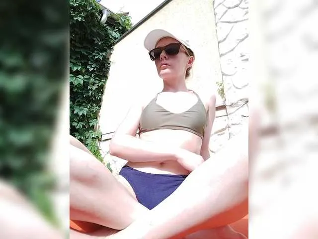 Live sex webcam photo for Rosea #278238939