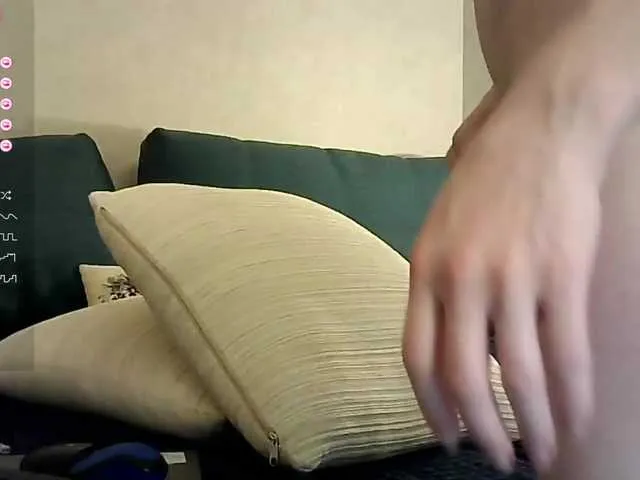 Live sex webcam photo for Rosea #290009494