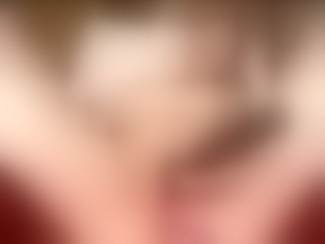 Live sex webcam photo for RoseannKha #294285552