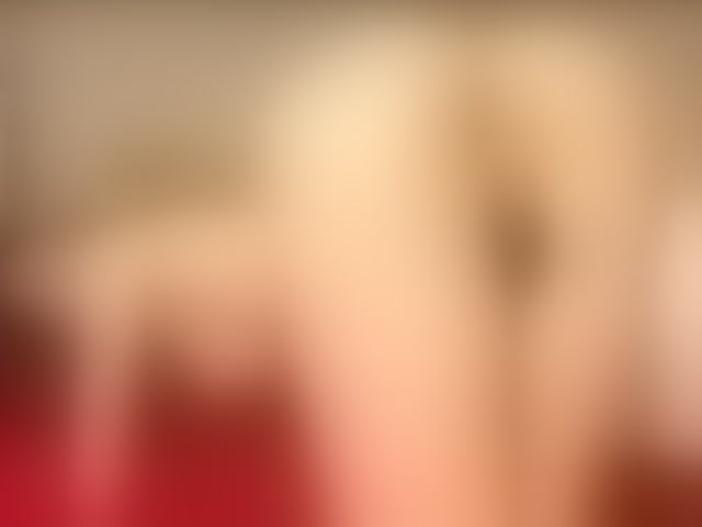 Live sex webcam photo for RoseannKha #294301638