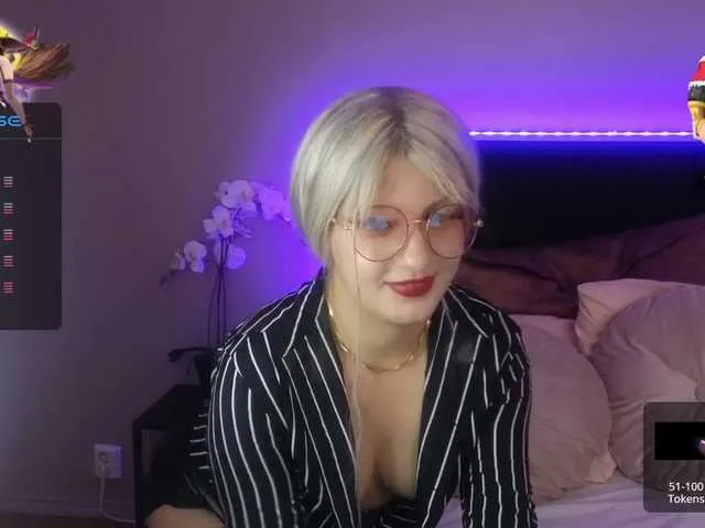 Live sex webcam photo for Rosebelle1 #276660766