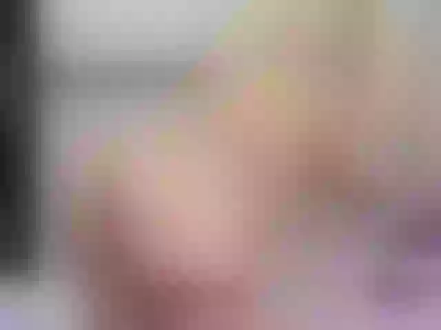 Live sex webcam photo for Rosebelle1 #289318223