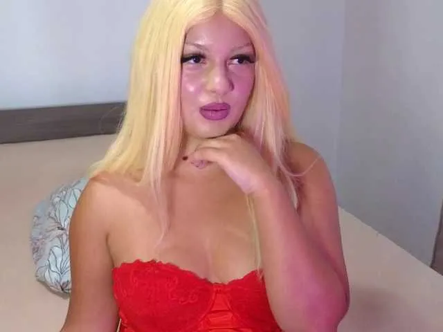 Live sex webcam photo for Rosebelle1 #291693300