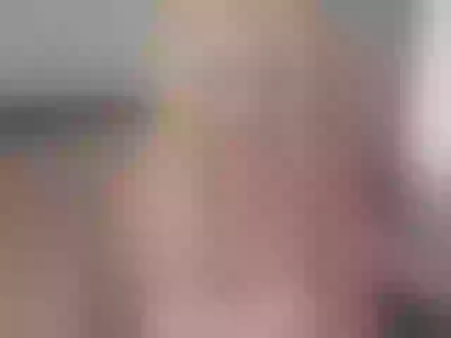 Live sex webcam photo for Rosebelle1 #291947857