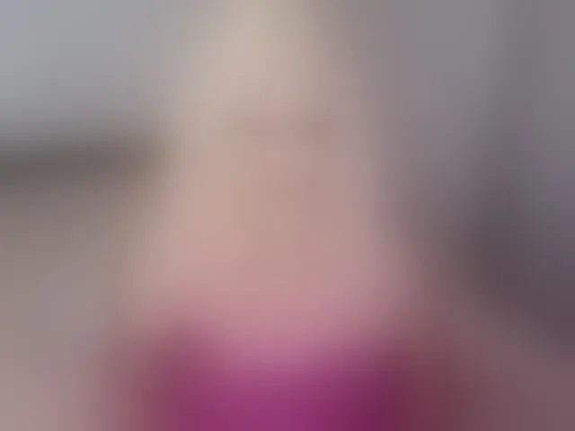 Live sex webcam photo for Rosebelle1 #292065891