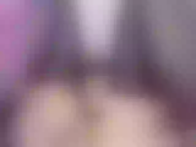 Live sex webcam photo for Rosebelle1 #292270745