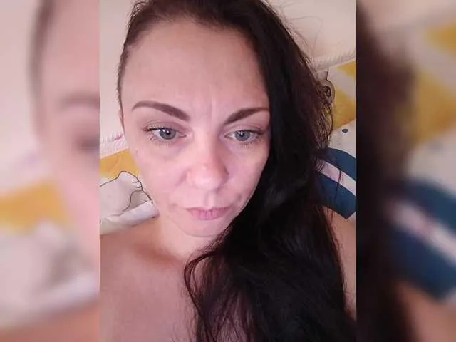 Live sex webcam photo for Rosehip1 #278284596