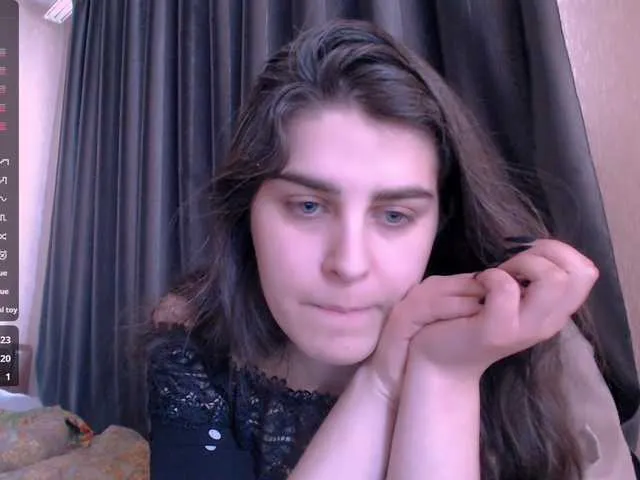 Live sex webcam photo for Roselina #290534861