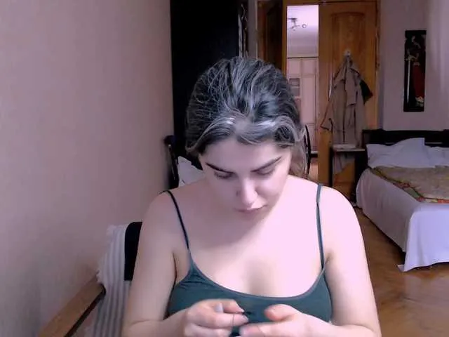 Live sex webcam photo for Roselina #290895746