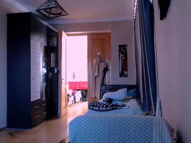Live sex webcam photo for Roselina #291028556