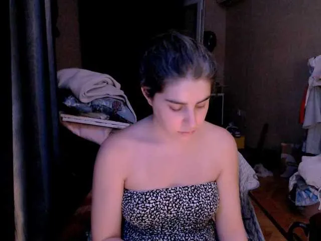 Live sex webcam photo for Roselina #291584234