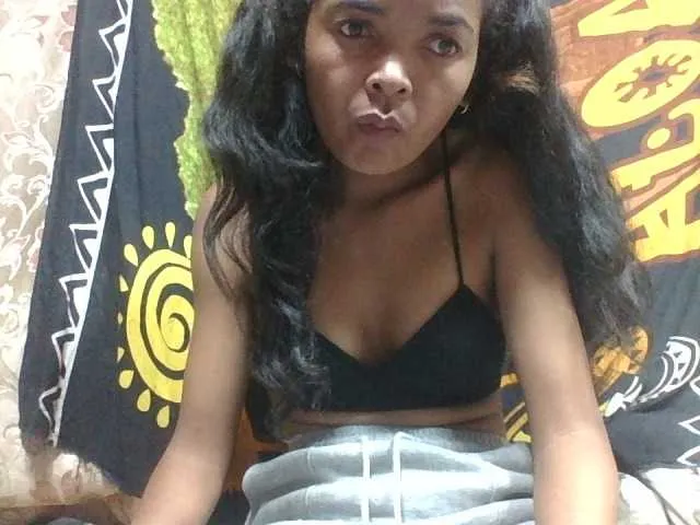 Live sex webcam photo for Rosiah2 #289598162