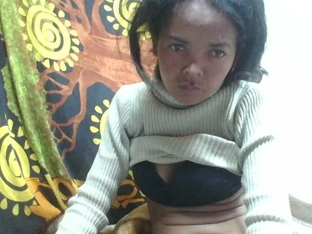Live sex webcam photo for Rosiah2 #289781912