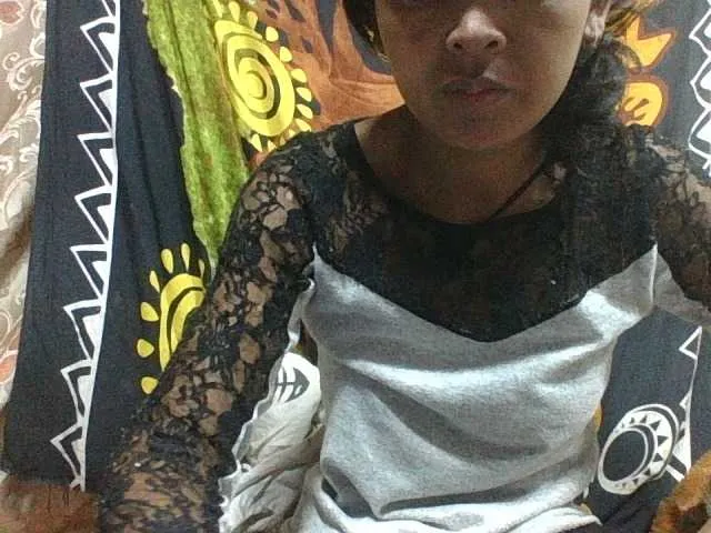 Live sex webcam photo for Rosiah2 #290005209