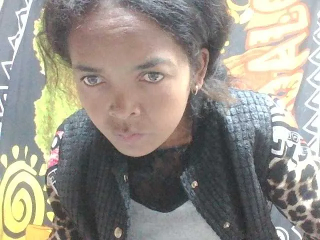Live sex webcam photo for Rosiah2 #290023010
