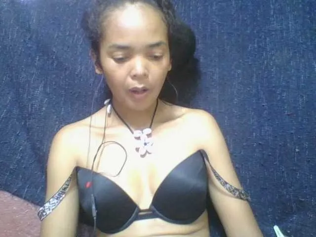 Live sex webcam photo for Rosiah2 #290668672