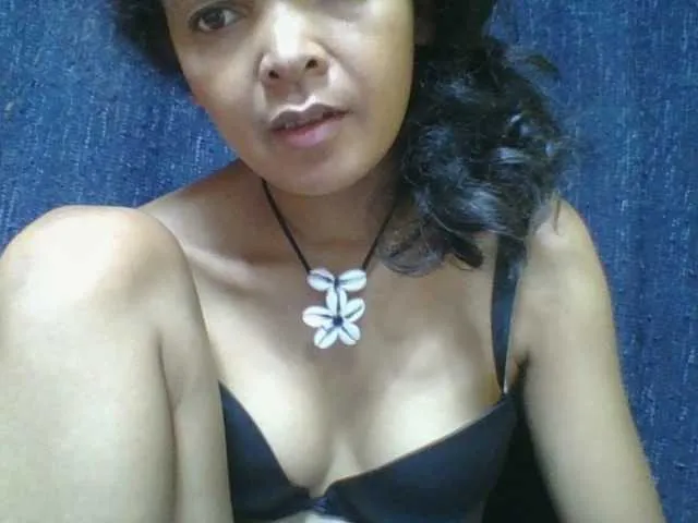 Live sex webcam photo for Rosiah2 #290690207