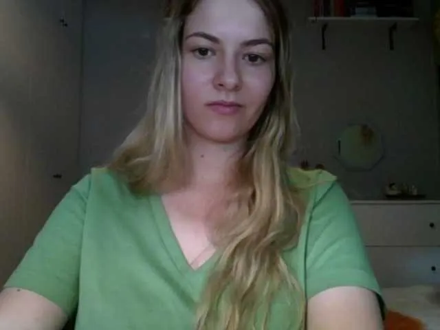 Live sex webcam photo for RosieJune #291804633