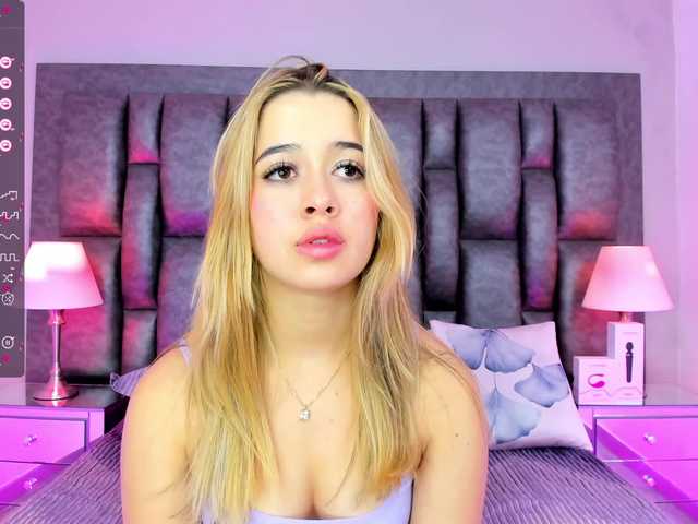 Live sex webcam photo for RosseDaw #276841017