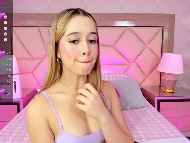 Live sex webcam photo for RosseDaw #276879265