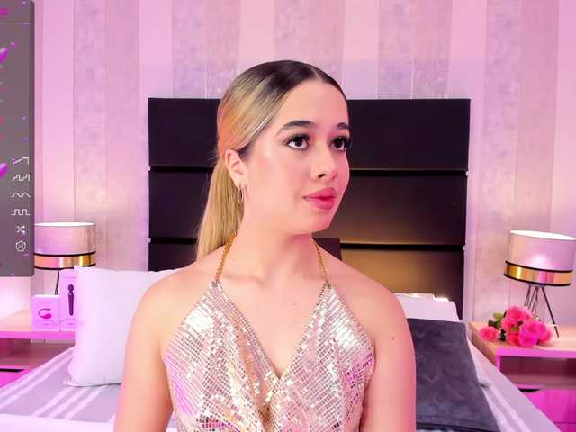 Live sex webcam photo for RosseDaw #277436173