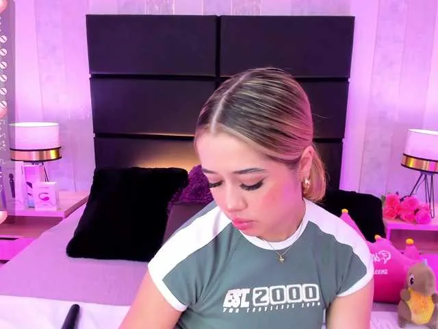 Live sex webcam photo for RosseDaw #277895021