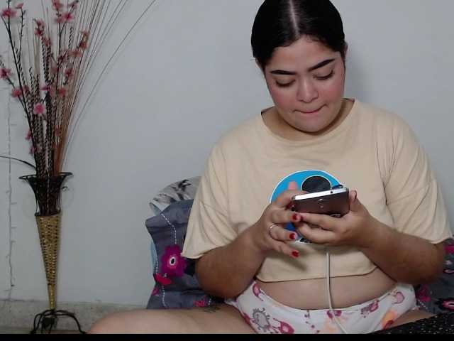 Live sex webcam photo for Rossefiore #275658591