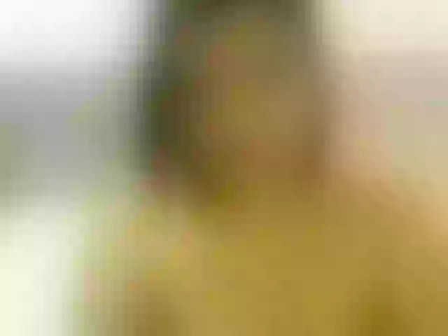 Live sex webcam photo for Rosselyn #273853271