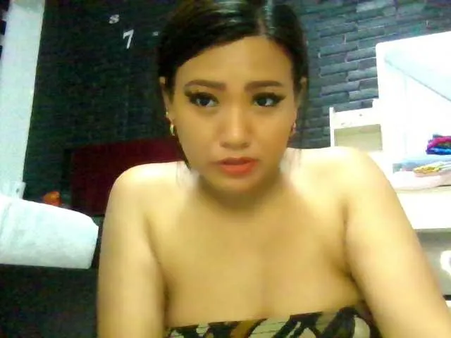 Live sex webcam photo for Rosselyn #274066465